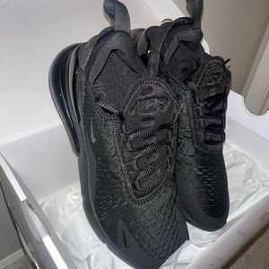 Brand New Women’s Nike airmax 270 size 8.5